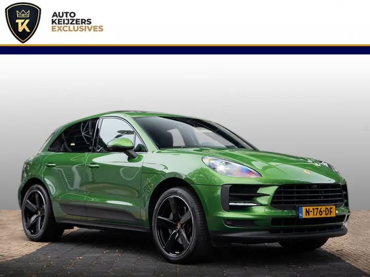 Porsche Macan 3.0 S  Image 1