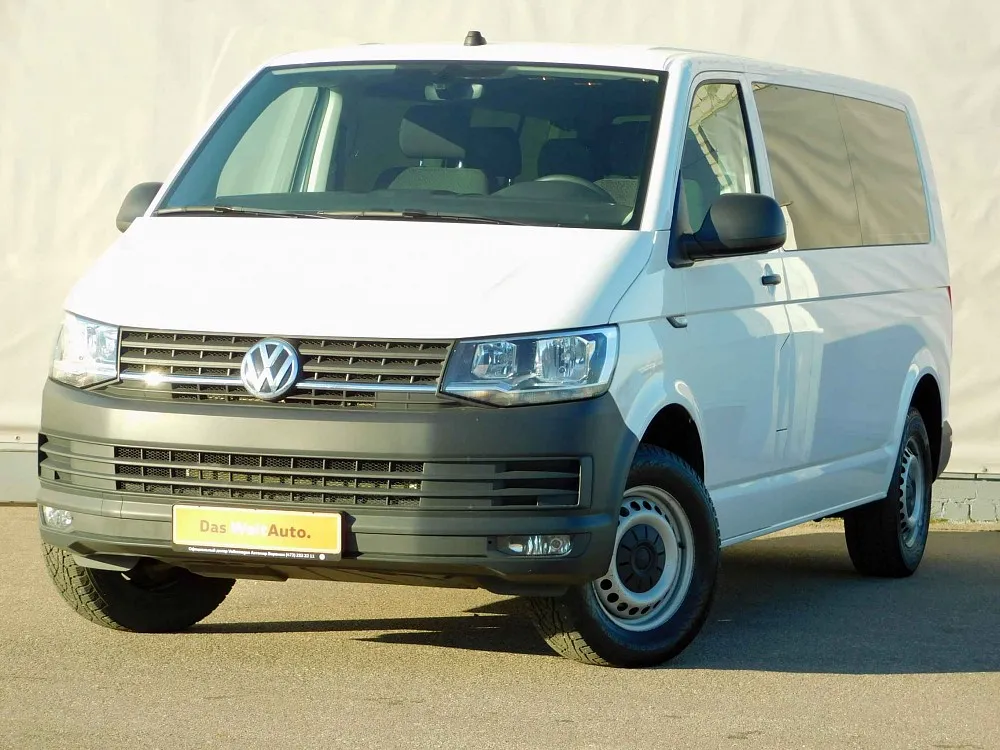 Volkswagen Caravelle Image 1