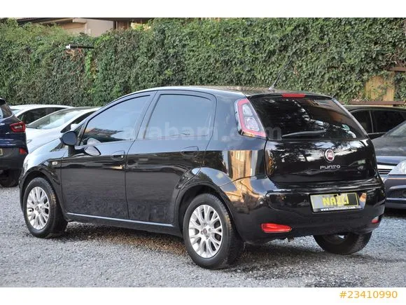 Fiat Punto EVO 1.4 Fire Dynamic Image 3